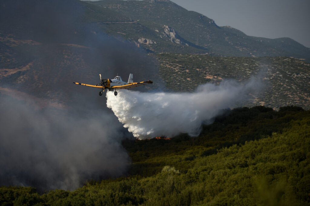 Φωτιά τώρα στον Ασπρόπυργο