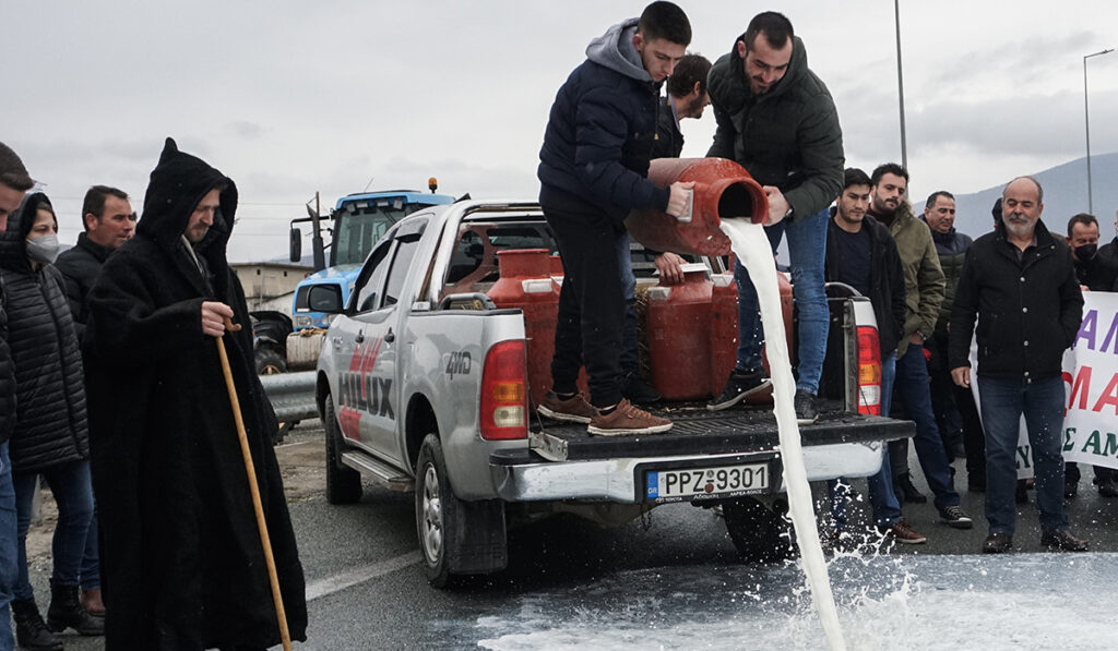 Συνάντηση Σταϊκούρα, Γεωργαντά και Σκρέκα με το συντονιστικό των αγροτών την Πέμπτη