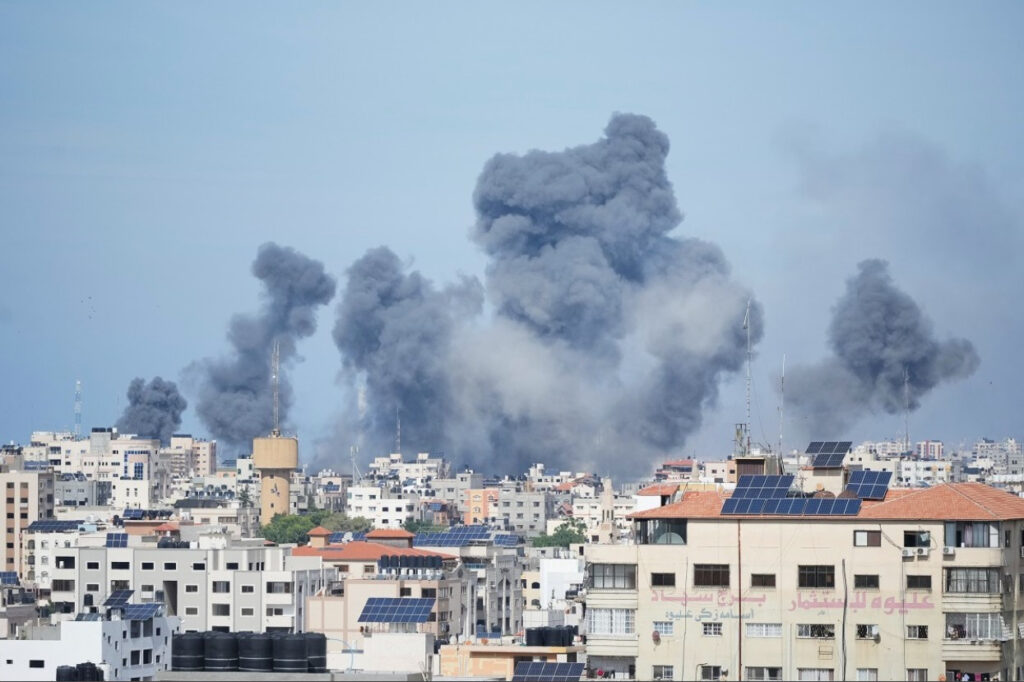 Εντολή Νετανιάχου για τη χερσαία επιχείρηση «Σιδερένια Σπαθιά» στη Γάζα – Εισβολή της Χαμάς σε βάση των Ισραηλινών