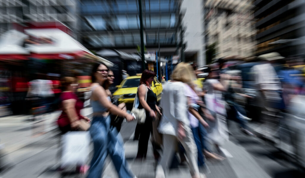 ΕΟΔΥ: 35 θάνατοι από κορονοϊό, μεγάλη αύξηση στις εισαγωγές – Τι γίνεται με τη γρίπη