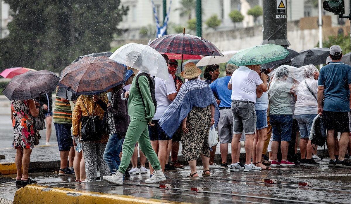 Στην Αττική η κακοκαιρία: Δύο ώρες με βροχές – Έκτακτη πρόγνωση