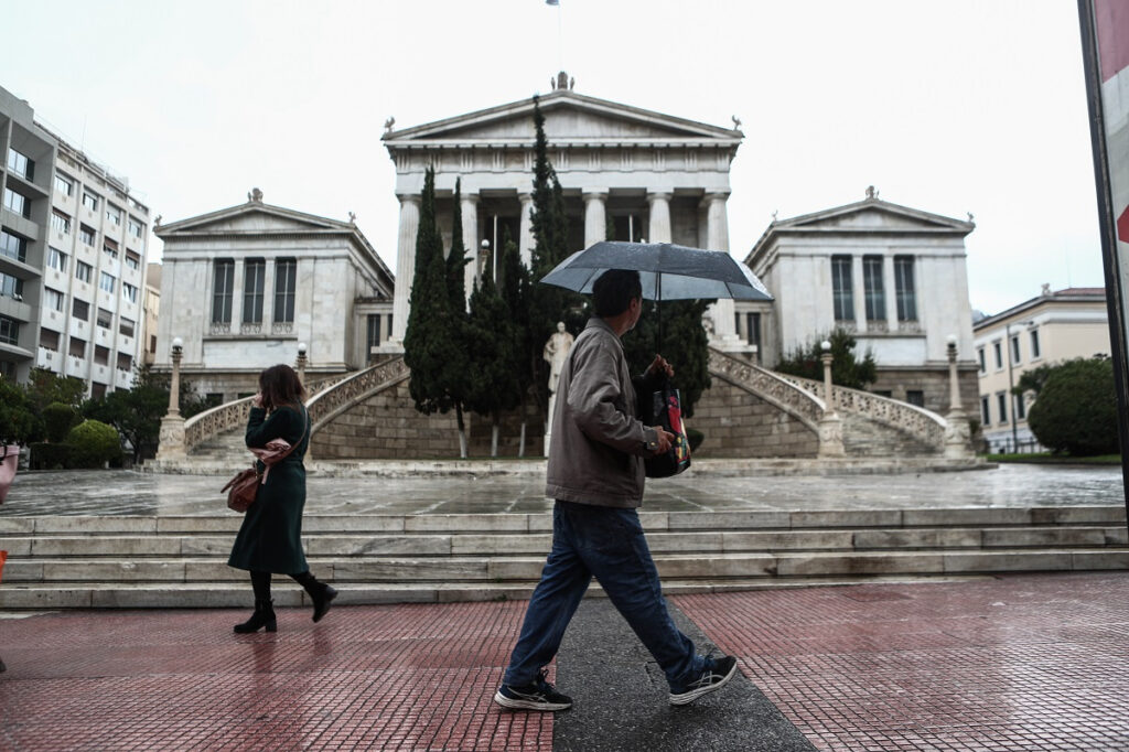 Κρυώνει ο καιρός: Πέφτει απότομα 10 βαθμούς η θερμοκρασία – Νέα πρόγνωση Κολυδά