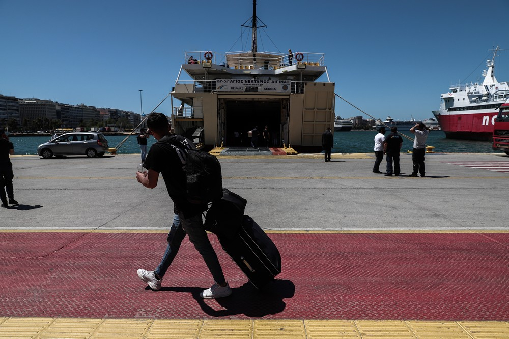 Απαγόρευση κυκλοφορίας: Οι φόβοι για τον Δεκαπενταύγουστο και το «ταξίδι» της μετάλλαξης Δέλτα σε όλη την Ελλάδα