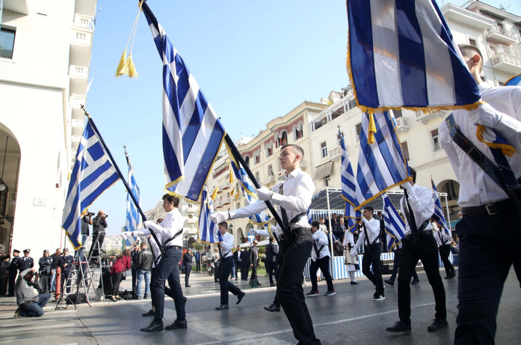 Παυλάκης: Όχι στις παρελάσεις, πάμε να σώσουμε τα Χριστούγεννα