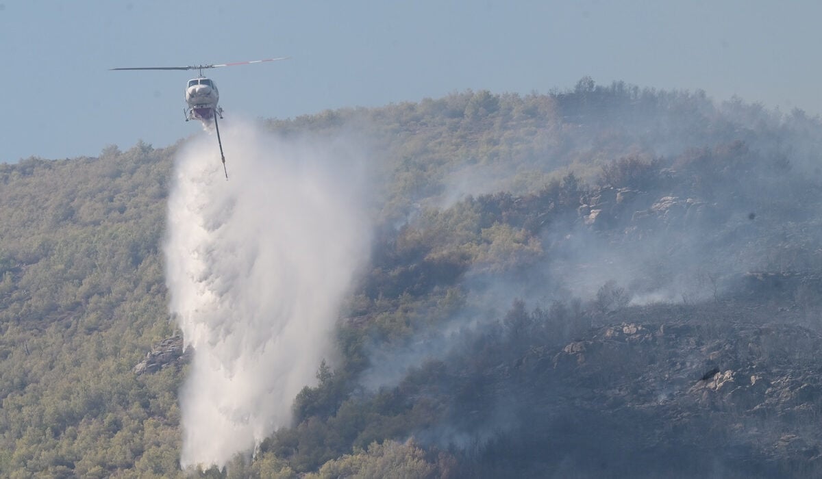 Υπό μερικό έλεγχο η φωτιά στην Κεφαλονιά – Μήνυμα του 112 στους κατοίκους