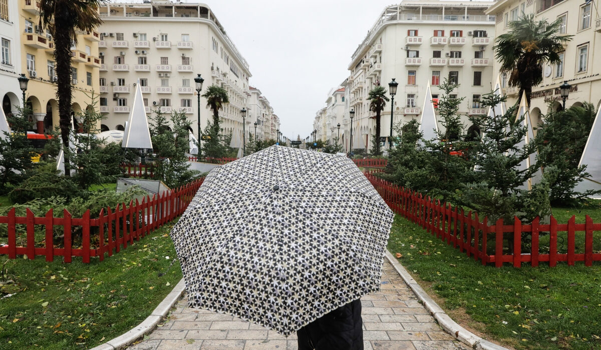 Πού έρχονται βροχές και καταιγίδες την Τρίτη 29/8 – Νέα πρόγνωση καιρού από Meteo και ΕΜΥ