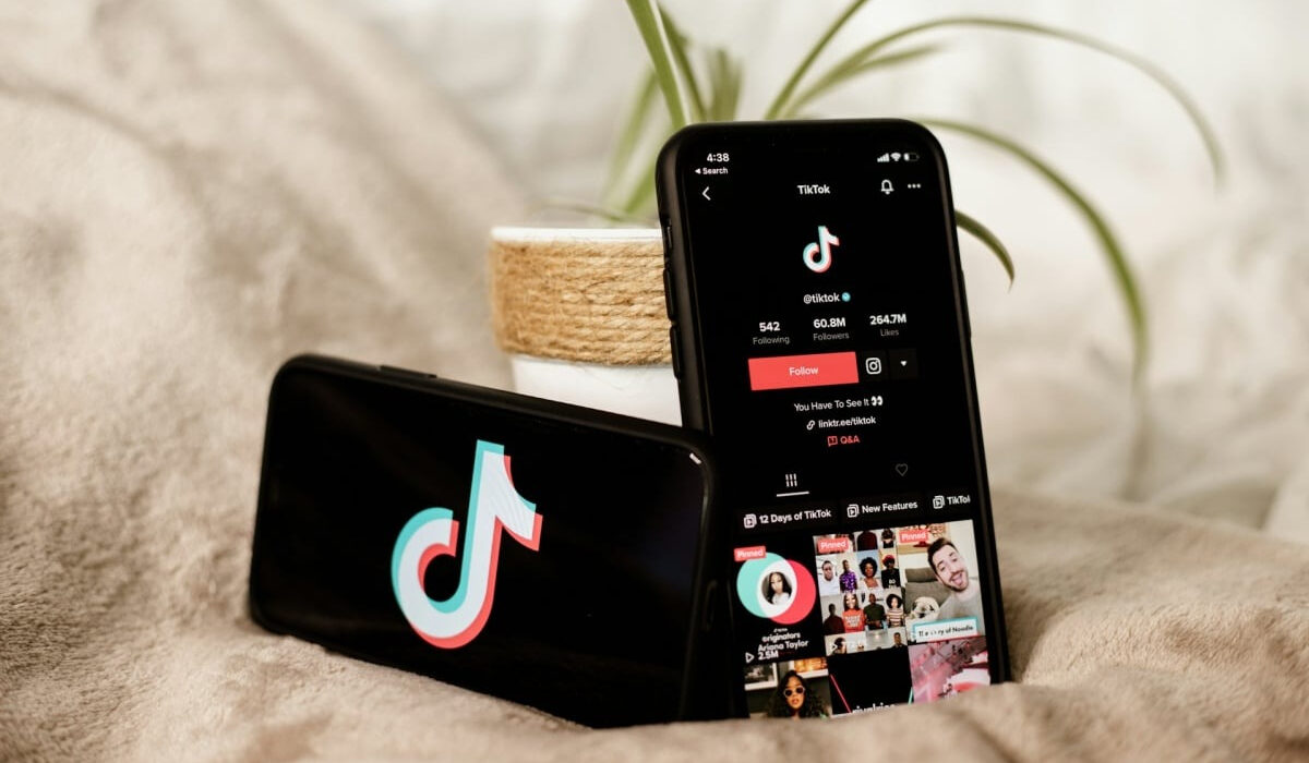 TikTok: Παράταση 90 ημερών ετοιμάζεται να δώσει ο Τραμπ – Τη Δευτέρα οι ανακοινώσεις