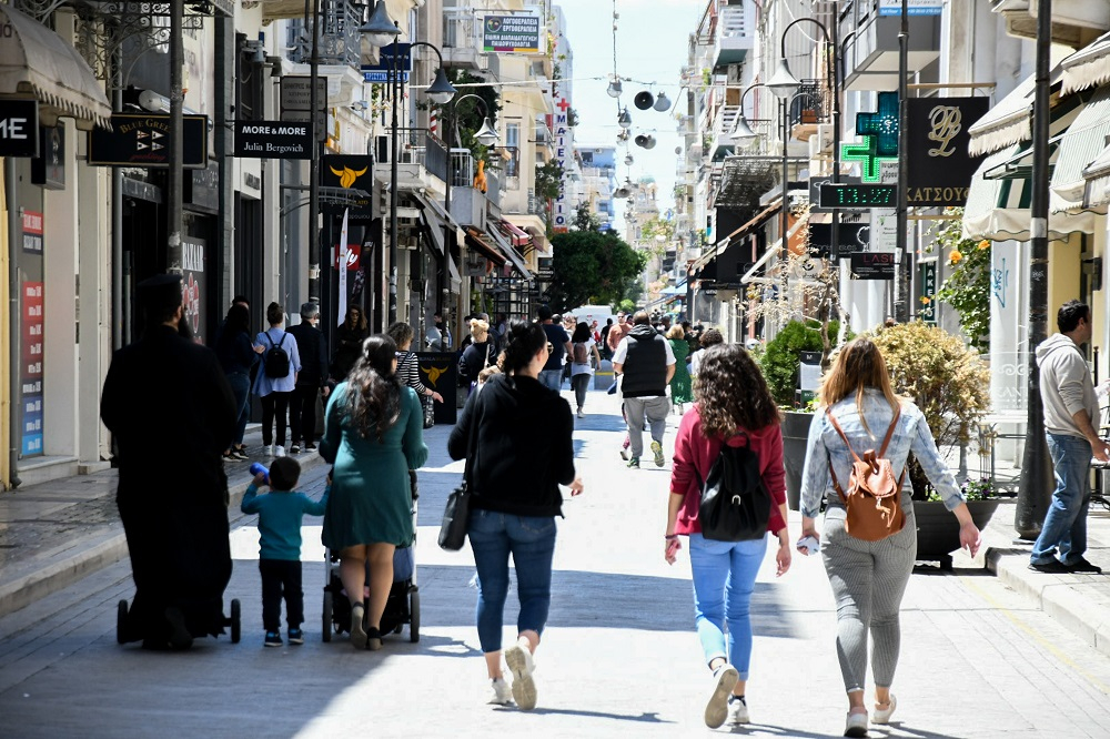 Τσιόδρας: Γιατί ο κορονοϊός δεν «φεύγει» το καλοκαίρι