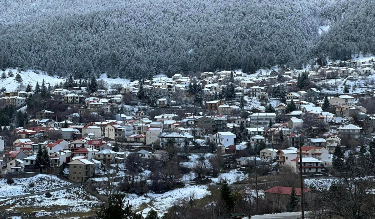 Κακοκαιρία μέχρι την Τρίτη: Καταστροφές σε Ήπειρο και Εύβοια – Πού θα χιονίσει