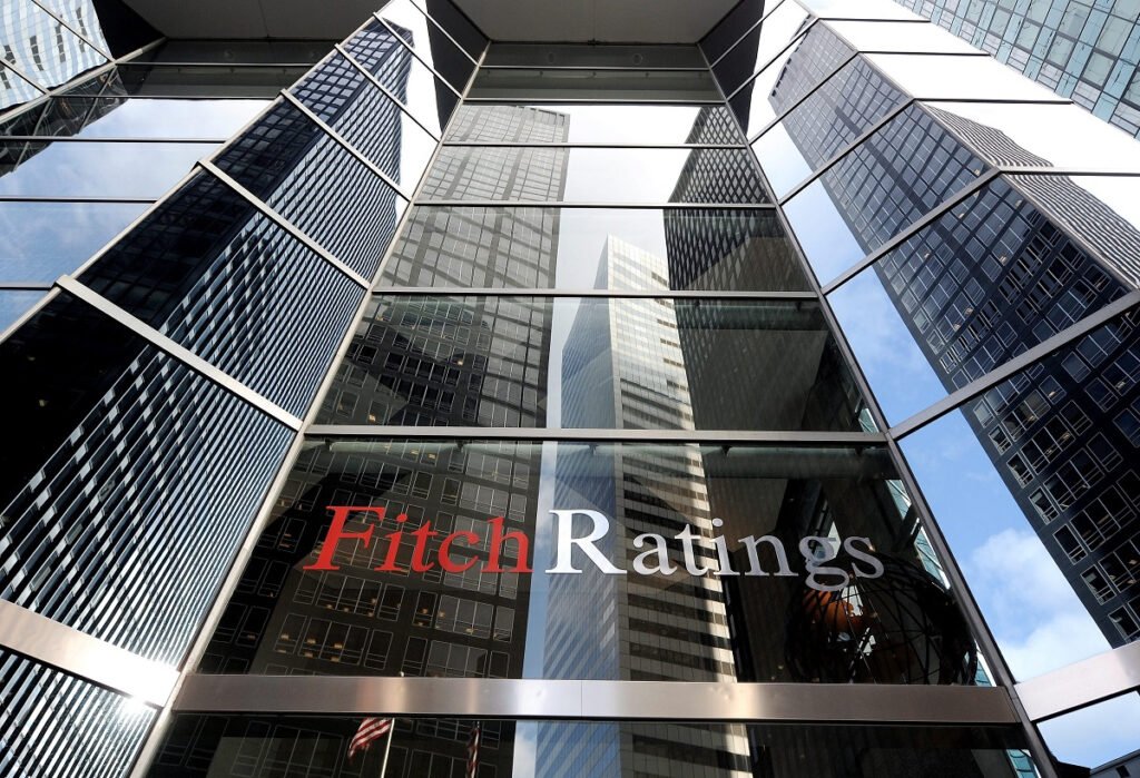 Fitch: Αναβάθμισε το αξιόχρεο ομολόγων που εκδίδουν ελληνικές τράπεζες