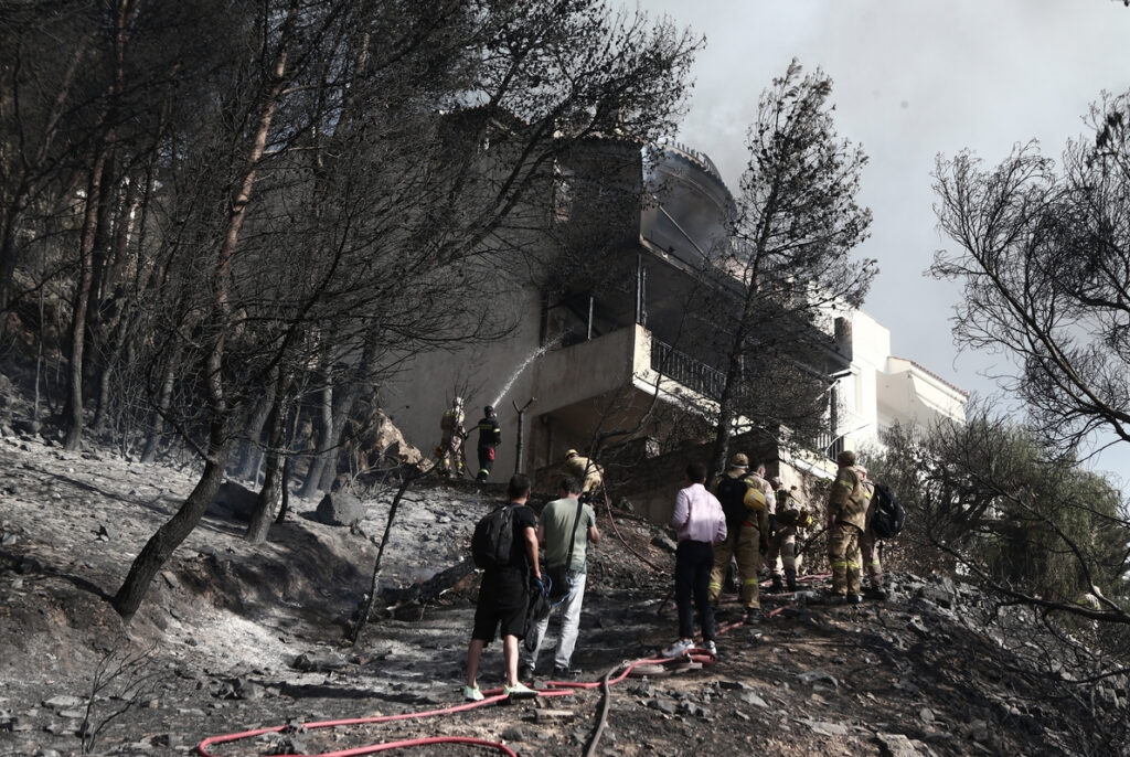 «Πανόραμα» λαθών και με τη… Βούλα: Πως ξέφυγε η φωτιά στην Αθηναϊκή Ριβιέρα