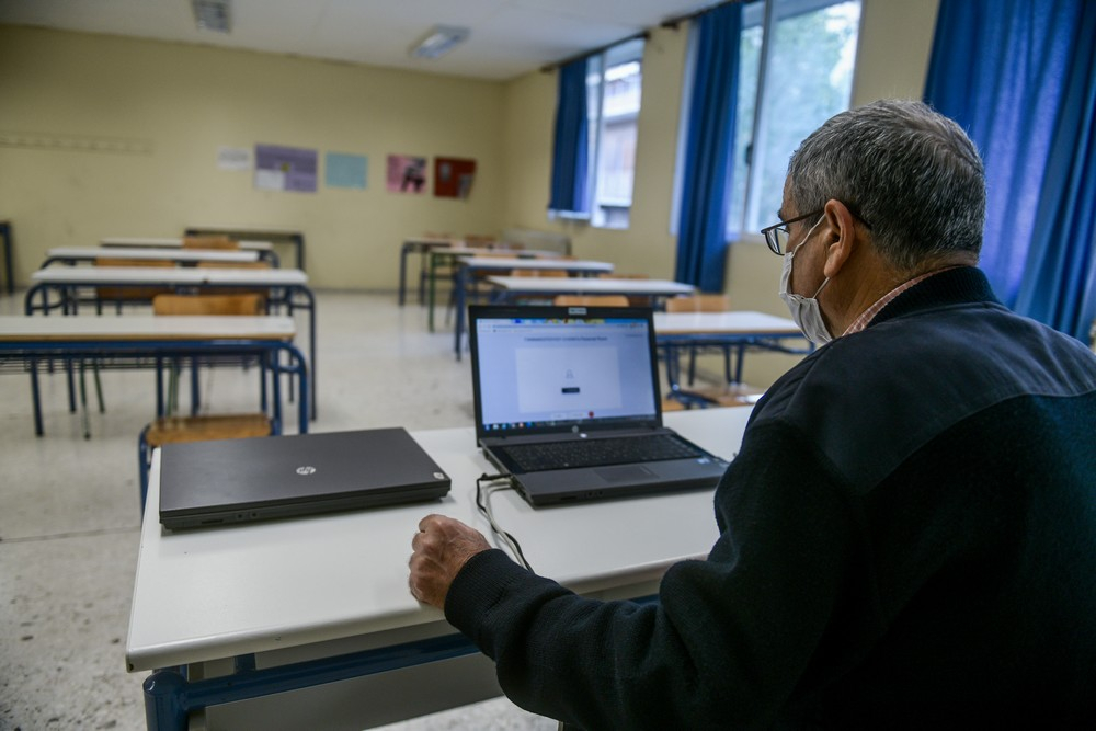 Ποιοι θα πάρουν δωρεάν laptop και tablet για την τηλεκπαίδευση