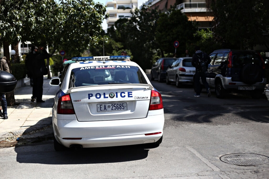 Σύλληψη 43χρονου για διάρρηξη με λεία – μαμούθ στην Πειραιώς