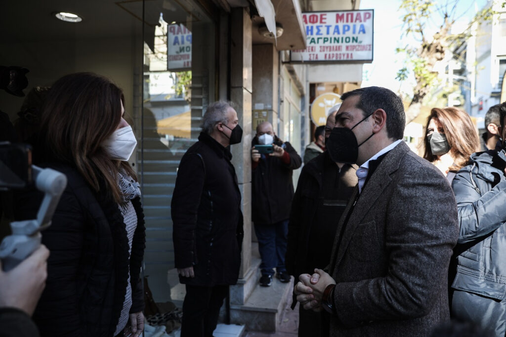 Πολίτες σε Τσίπρα για αυξήσεις σε ρεύμα και καύσιμα: Δεν τα φέρνουμε βόλτα – Είναι ο χειρότερος χειμώνας