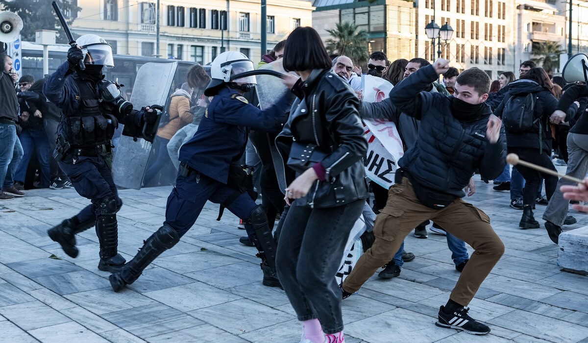 ΣΥΡΙΖΑ για χημικά σε εκπαιδευτικούς: Η απάντηση στις κάλπες θα είναι ηχηρή