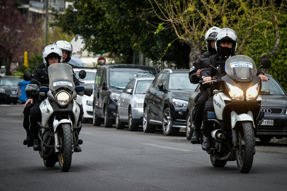 Πυροβολισμοί στη Βούλα: Ξεκαθάρισμα λογαριασμών «βλέπει» η ΕΛΑΣ