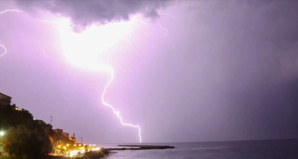 Κακοκαιρία GAIA: Μήνυμα από το 112 στους πολίτες της Ηπείρου και της Κέρκυρας