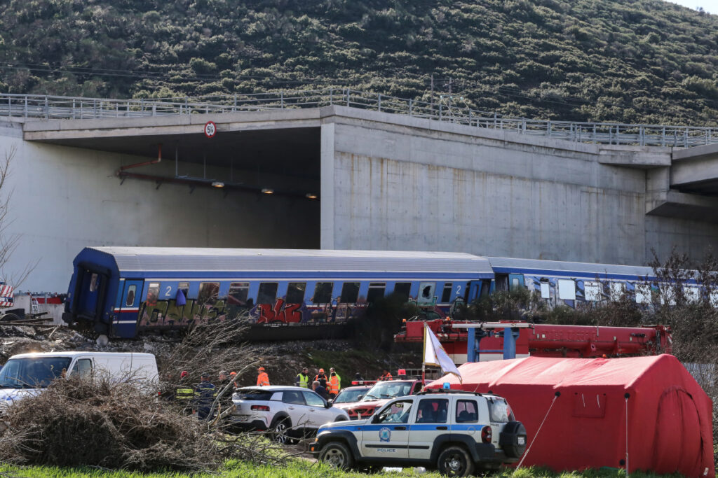 Τέμπη: «Τα παιδιά μας ήταν ζωντανά πάνω από 3 λεπτά» – Οι καταθέσεις των γονιών στον ανακριτή