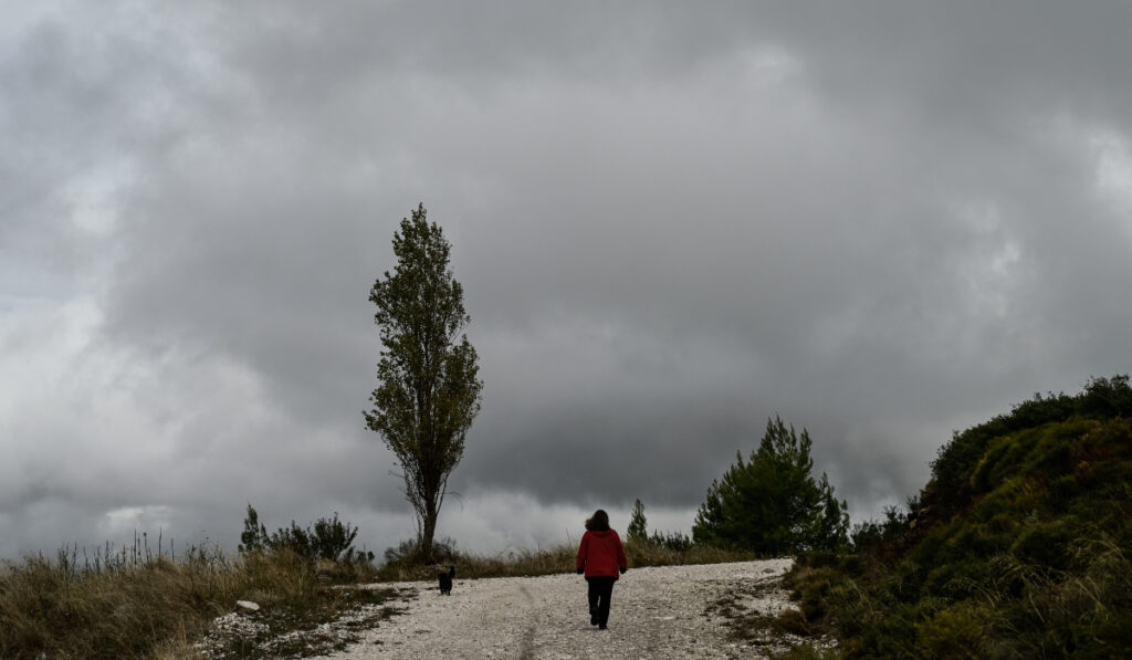 Meteo: Πώς θα κινηθεί η κακοκαιρία την Τρίτη – Προσοχή σε αυτές τις περιοχές