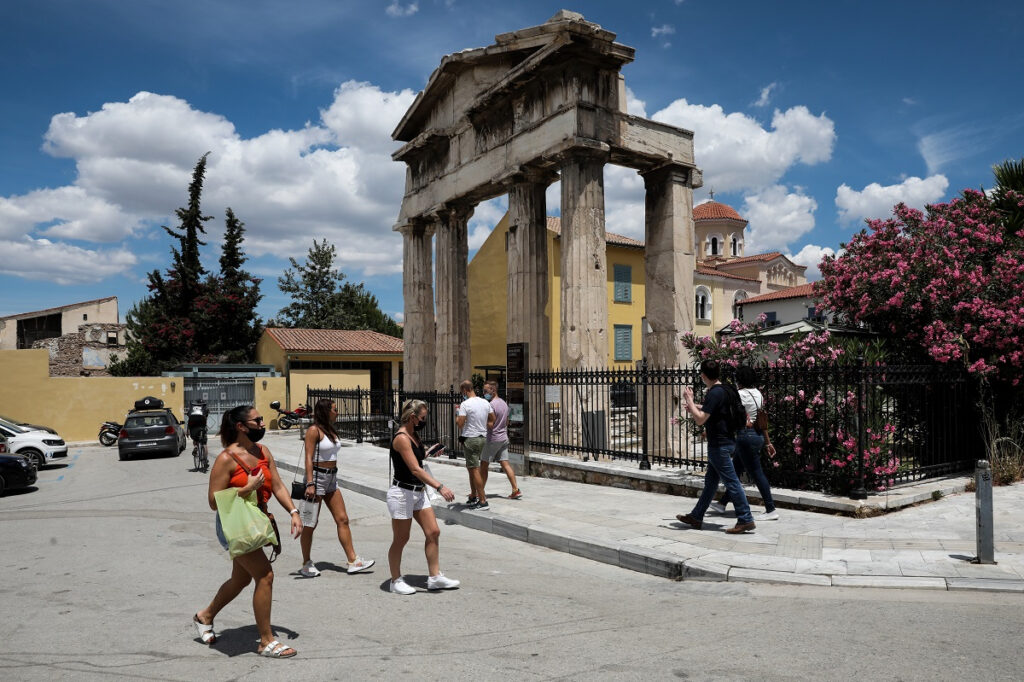 Τουρισμός: Στο 68% των εσόδων του 2019 η περσινή χρονιά