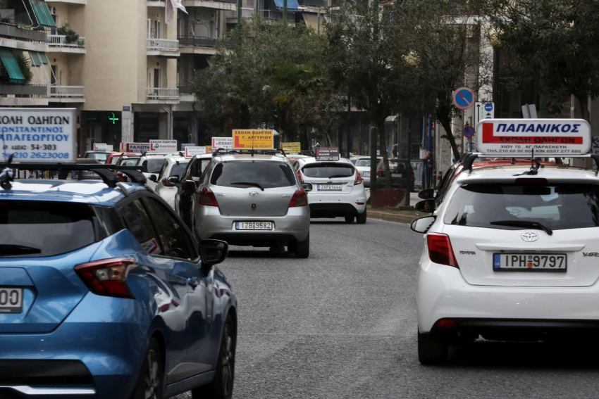 Νέα ανατροπή για τα διπλώματα οδήγησης