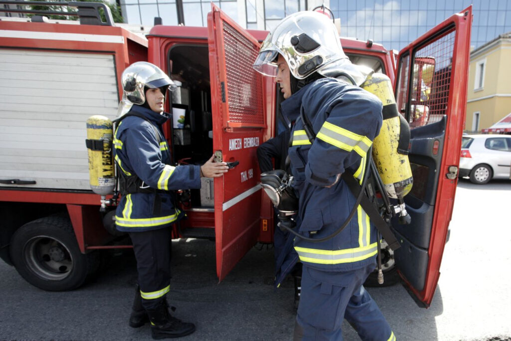 Φωτιά στο κλειστό του Πανιωνίου στη Νέα Σμύρνη