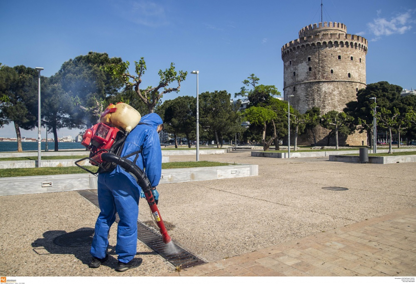 Θεσσαλονίκη: Εκτάκτως στην πόλη ο πρόεδρος του ΕΟΔΥ – Ένα βήμα πριν το lockdown