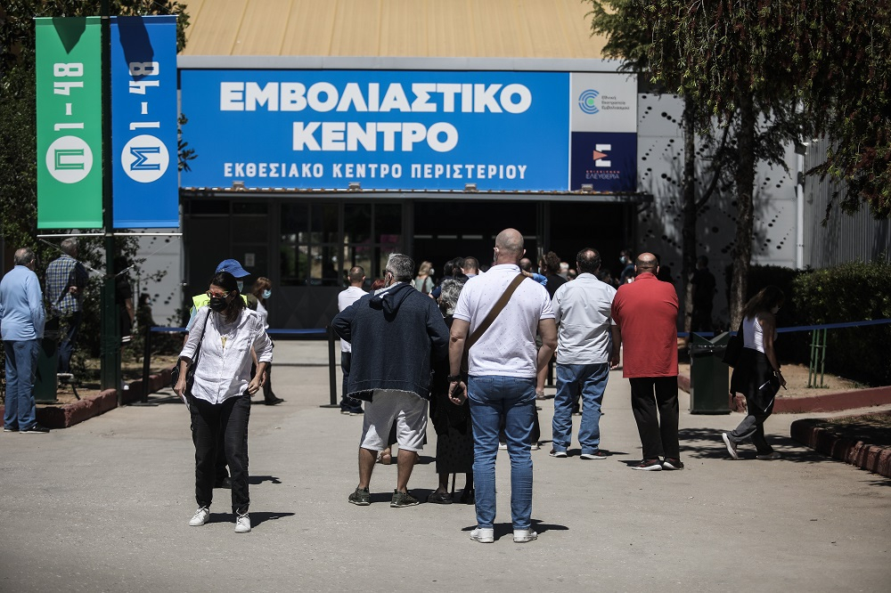 Μαραθώνιος εμβολιασμών 48 ημερών για το καλοκαίρι