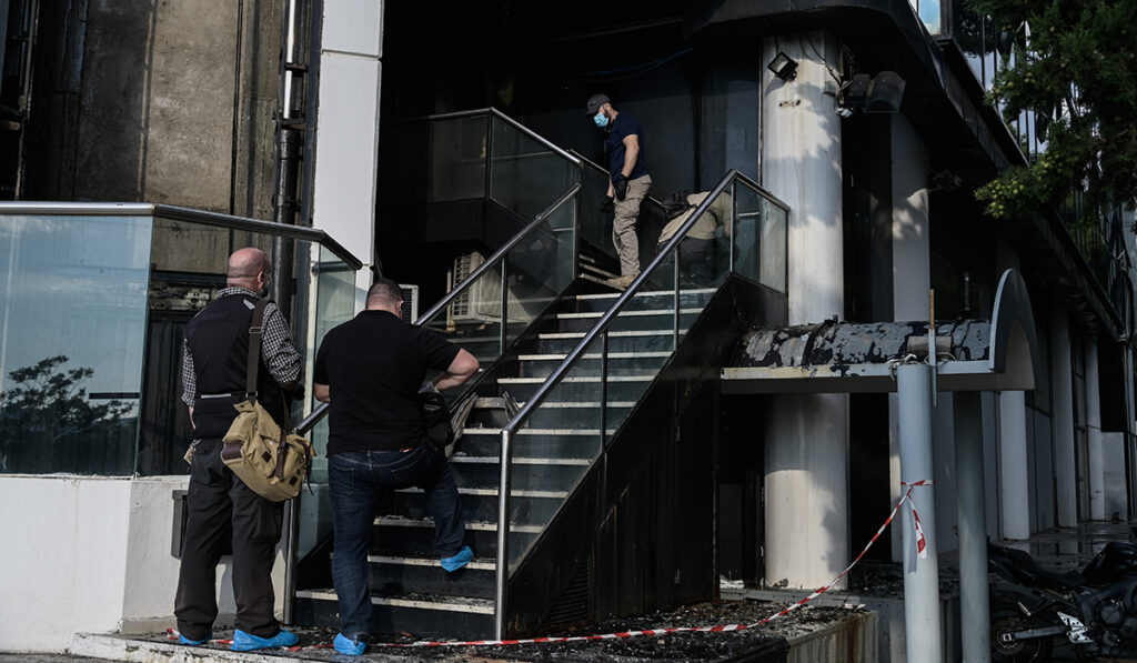 Τηλεφώνημα Τσίπρα σε Χατζηνικολάου για τη φωτιά στον Real FM