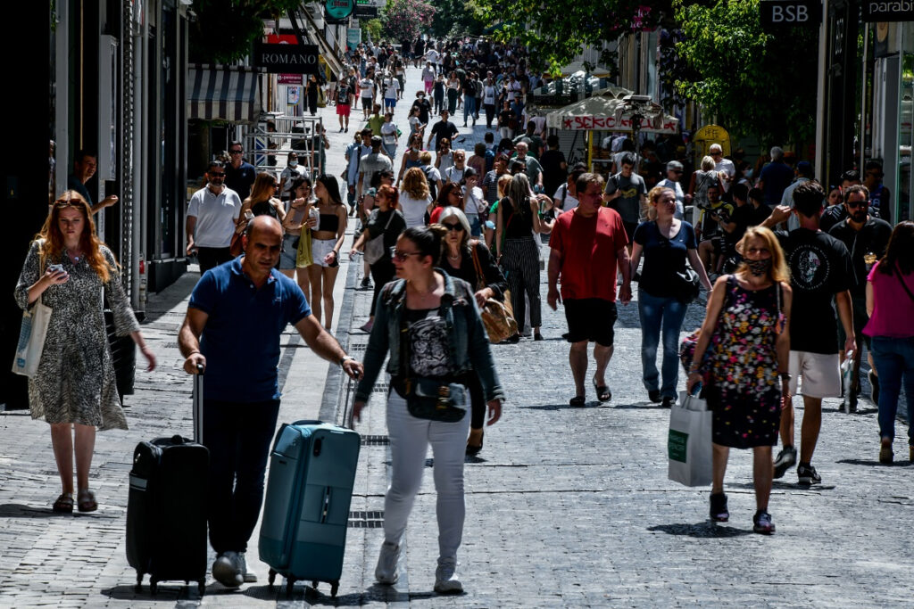 «Όχι» Τσιόδρα – Ζαούτη σε νέα μέτρα και μάσκα: Σώστε την οικονομία η γραμμή