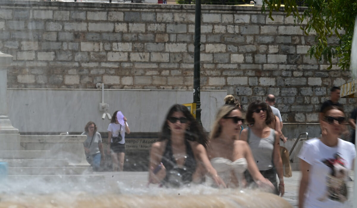 Greece sizzles in heatwave: Thermal camera captures 96 degrees in the center of Athens