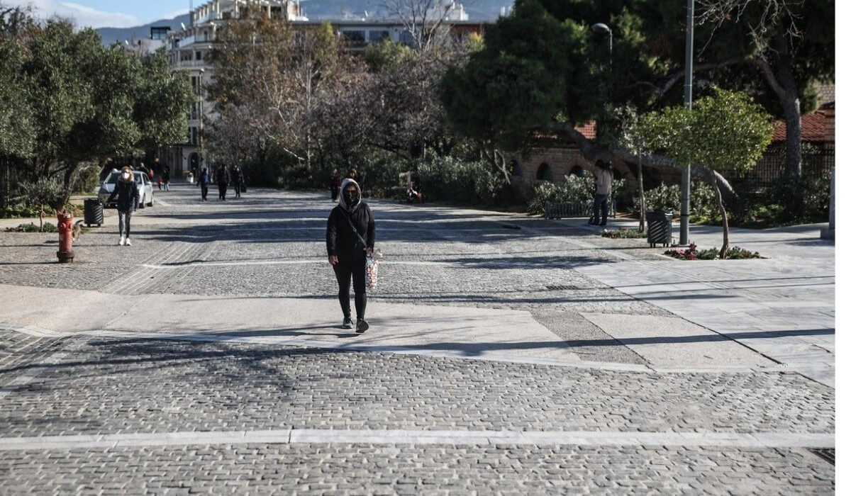 Αθηνά Λινού στο iEidiseis για νέους κορονοϊούς: Να μη μας βρουν απροετοίμαστους όπως έγινε με τον SARS-CoV-2