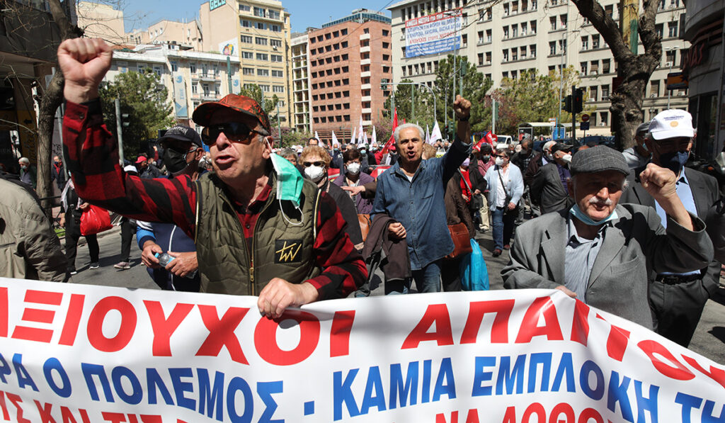 Στη Βουλή η άρνηση της ΑΑΔΕ για διαγραφή προστίμων κατά συνταξιούχων