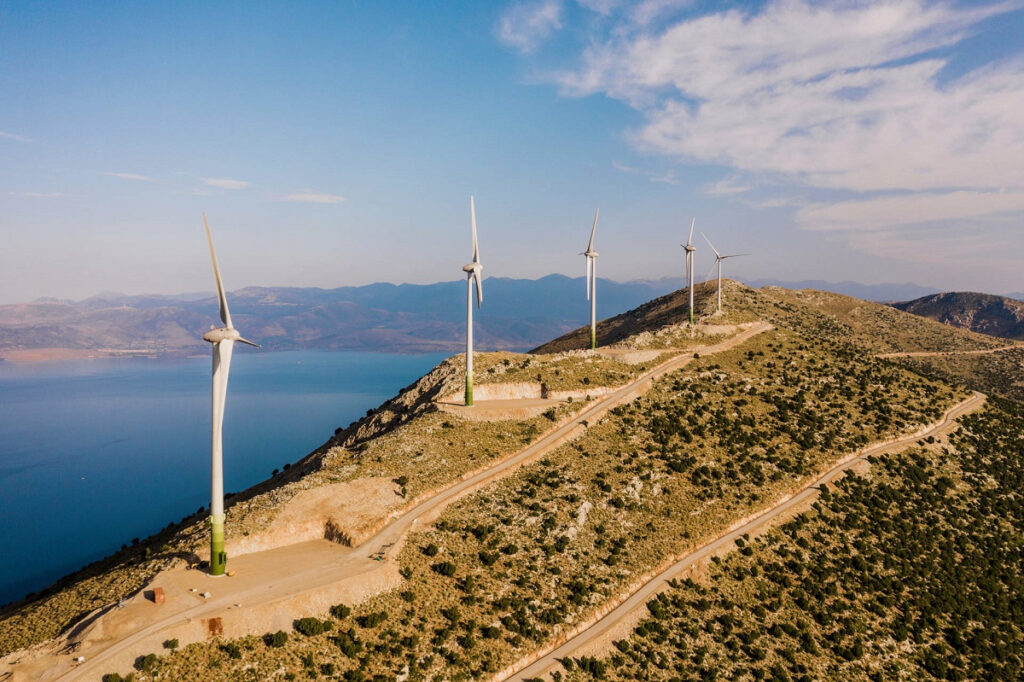 Απίστευτη καταγγελία: ΜΚΟ ετοιμάζεται να εισπράξει λεφτά Δήμου από τις ανεμογεννήτριες