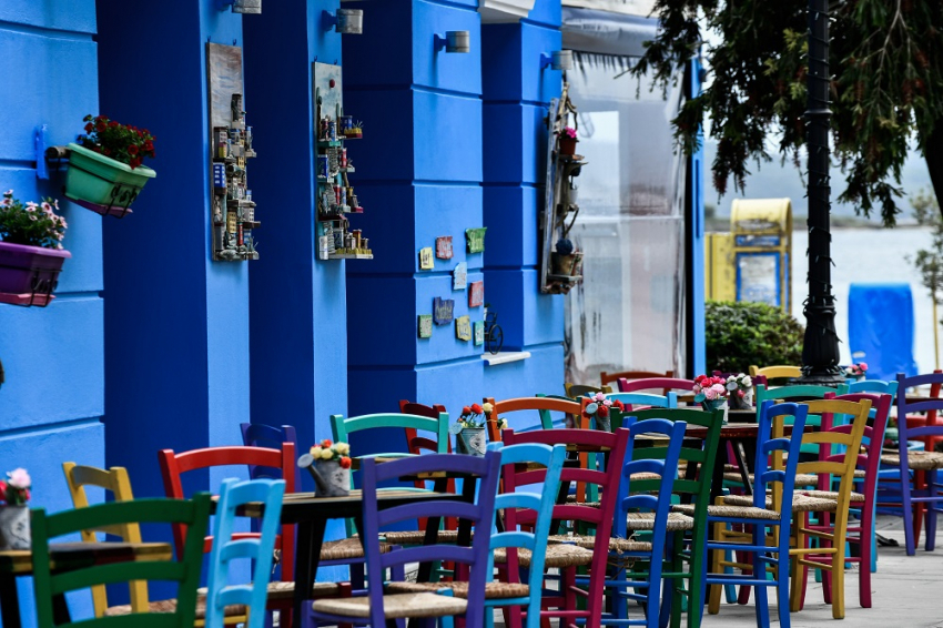 Νέος κόφτης στις αναστολές συμβάσεων για το επίδομα 534 ευρώ