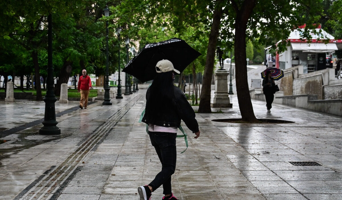 Καιρός: Με τοπικές βροχές η Κυριακή – Οι περιοχές που θα έχουμε καταιγίδες