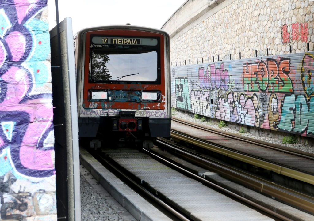 Χωρίς ηλεκτρικό σιδηρόδρομο για τρεις ώρες η Αθήνα