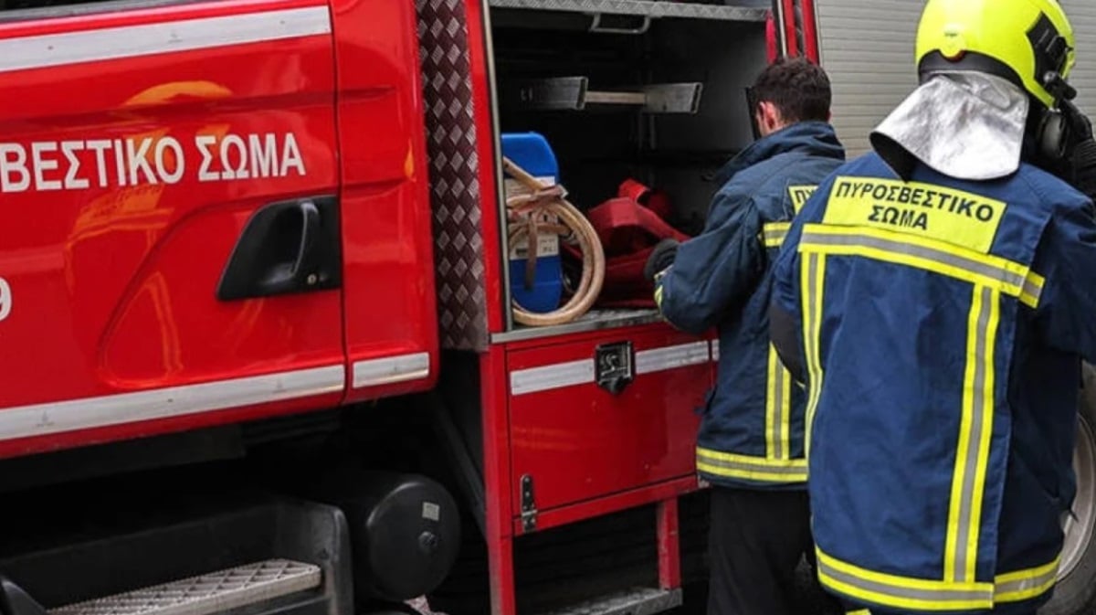 Φωτιά σε αποθήκη στη Μαυροθάλασσα Βισαλτίας στις Σέρρες