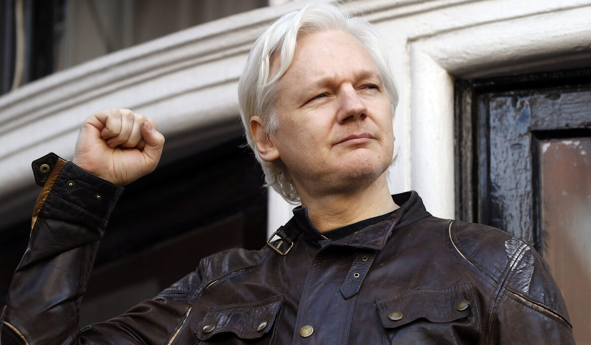 Τζούλιαν Ασάνζ: O ιδρυτής των WikiLeaks πλέον έχει δικαίωμα προσφυγής κατά της έκδοσής του στις ΗΠΑ