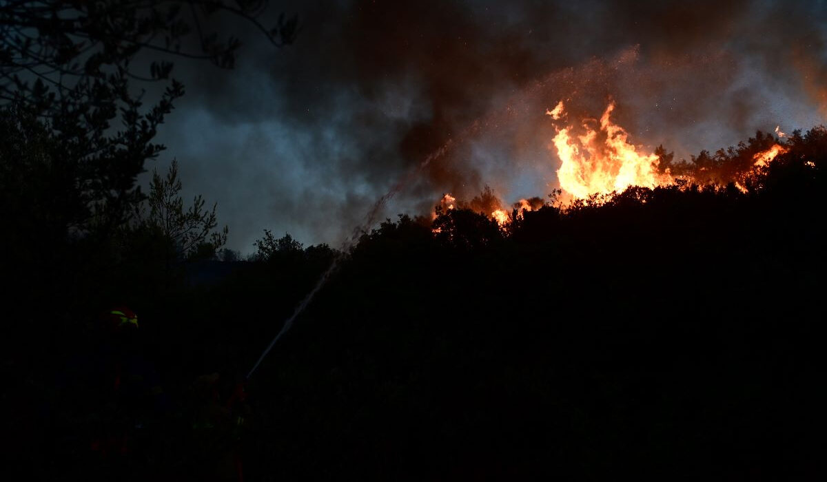 Συλλήψεις και πρόστιμα από την Πυροσβεστική σε όλη τη χώρα