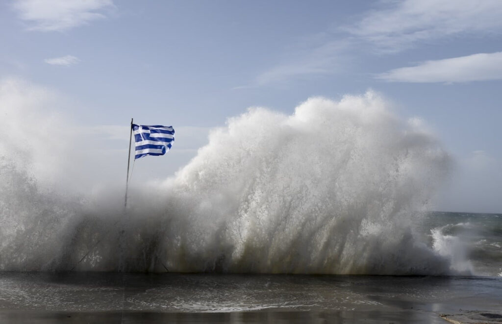 Κακοκαιρία: Απαγορευτικό απόπλου για τα λιμάνια του Πειραιά, της Ραφήνας και του Λαυρίου