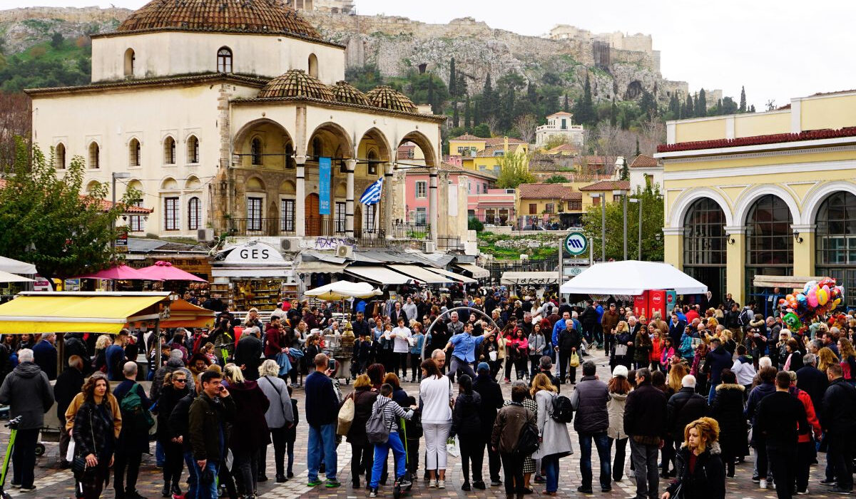 «Μαύρο χρήμα» πάνω από 70 δισ. τον χρόνο κινεί την οικονομία – «Ανέκδοτο» το κυνήγι της φοροδιαφυγής