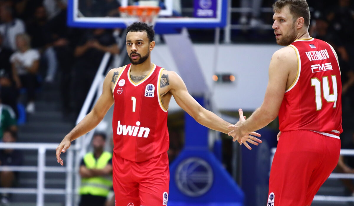 Στον Ολυμπιακό το Super Cup με MVP Βεζένκοφ, 86-85 τον Παναθηναϊκό