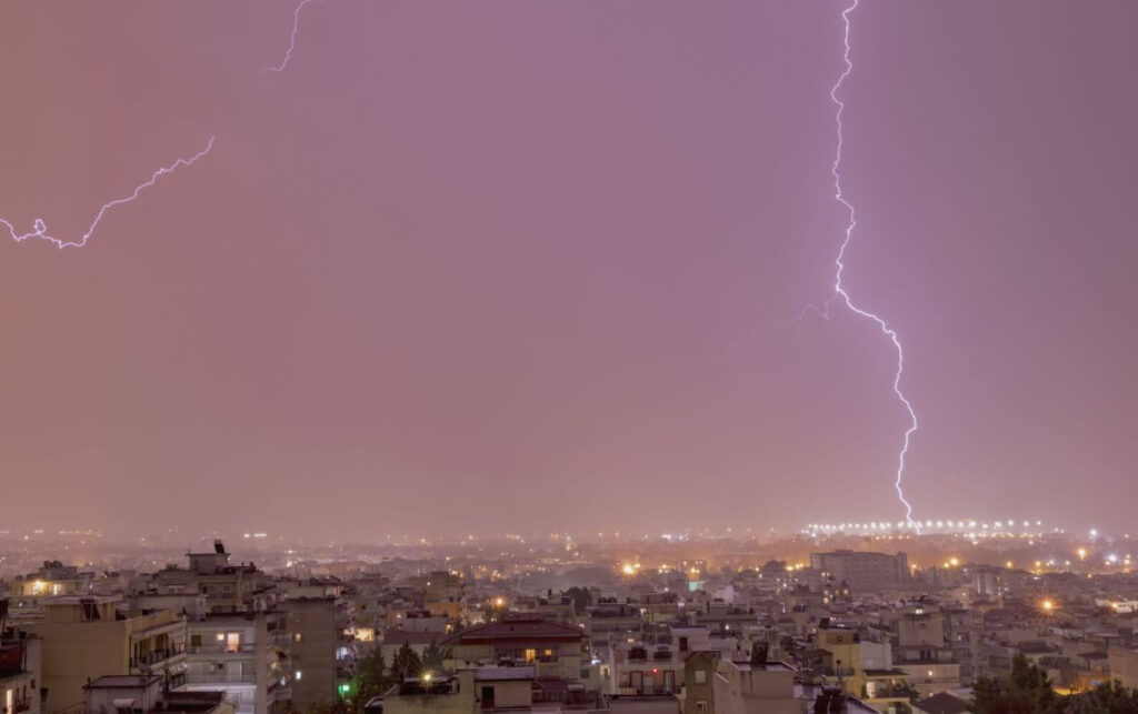 Κακοκαιρία από σήμερα με καταιγίδες, χαλάζι, ισχυρούς ανέμους – Νέα προειδοποίηση ΕΜΥ