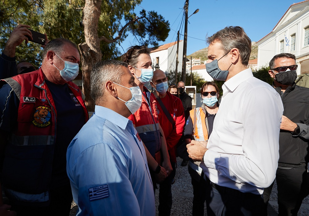 Στη Σάμο ο Μητσοτάκης: Xρέος της Πολιτείας είναι να σταθεί δίπλα στο νησί