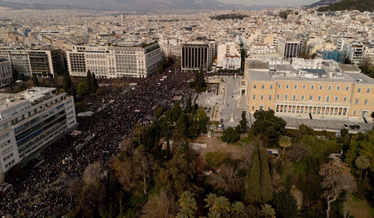 Συγκέντρωση για τα Τέμπη στο Σύνταγμα