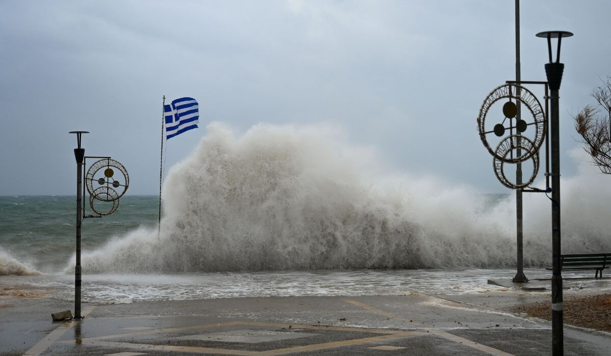 Νέα πρόγνωση από την ΕΜΥ – Αυτές τις περιοχές θα «χτυπήσει» η κακοκαιρία τις επόμενες ώρες