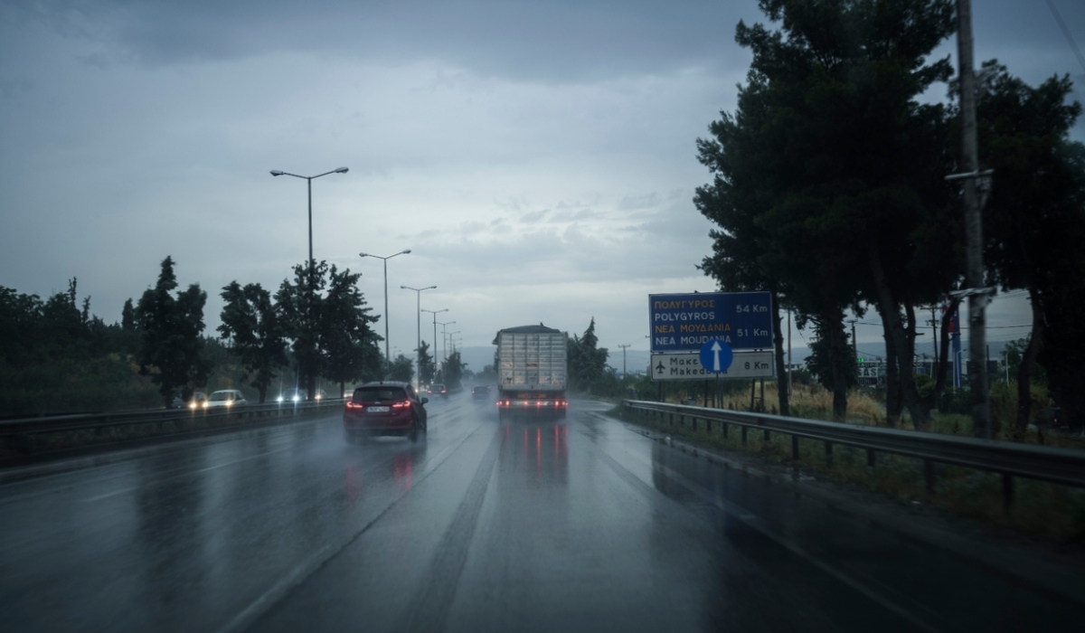 Καιρός-meteo: Βροχερό σκηνικό και την Κυριακή – Βελτίωση από το βράδυ