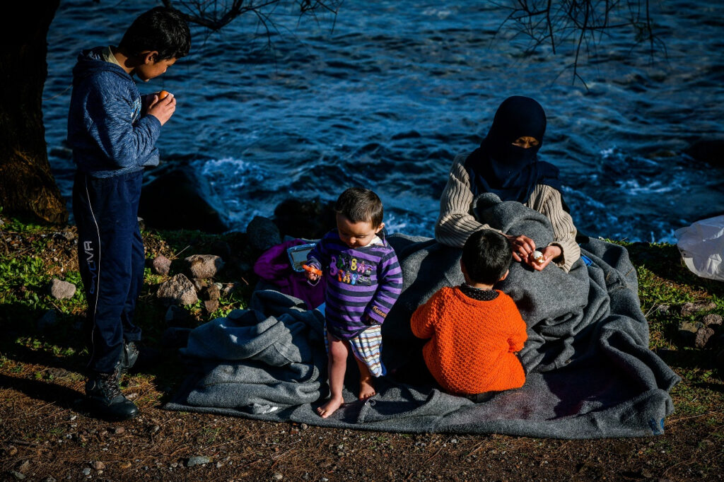 Στο στόχαστρο του ΣΥΡΙΖΑ η δράση παρακρατικών στα νησιά