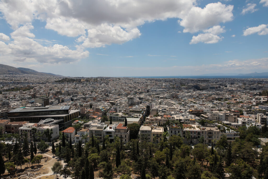 Νομοσχέδιο ΥΠΟΙΚ: Αναστέλλονται για άλλα δύο χρόνια η εφαρμογή ΦΠΑ στα ακίνητα